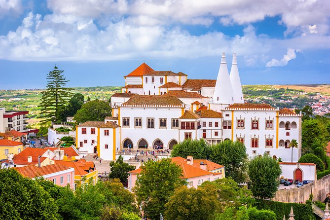 Private Tour to Sintra With Cabo Da Roca and Cascais - Meeting and Pickup