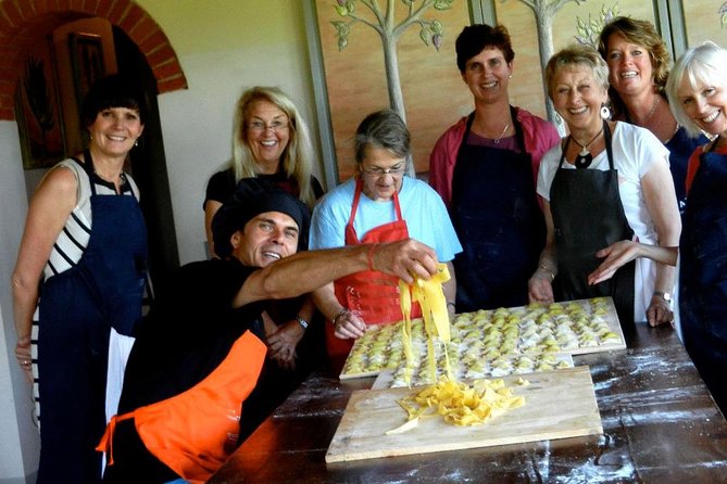 Private Tuscany Cooking Lessons With a Professional Chef - Inclusions and Amenities