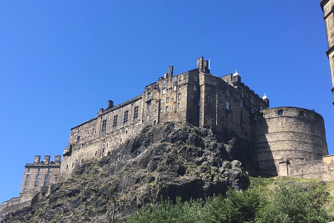 Private Walk: Edinburgh Old Town and New Town - Tour Details and Duration