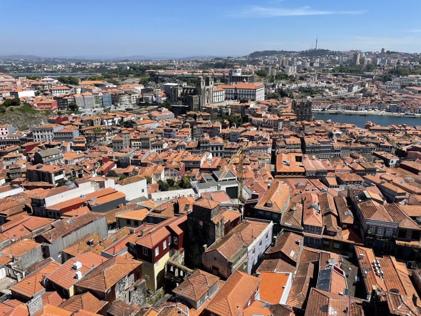 Private Walking Tour in Porto Incl. Livraria Lello Ticket - Itinerary Highlights