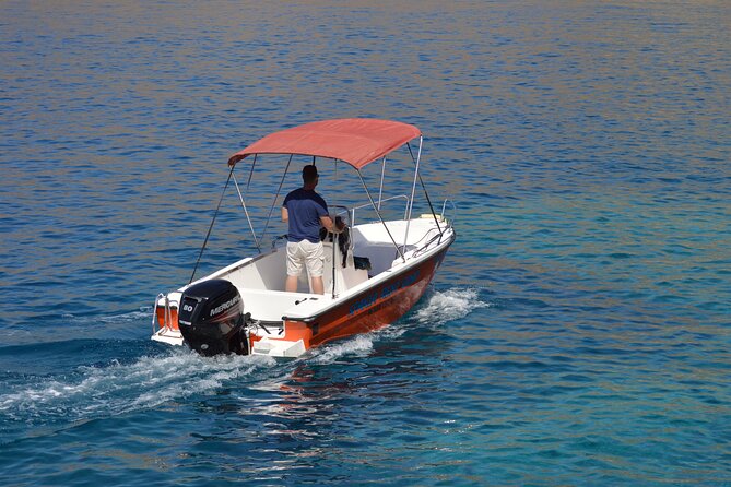 RENT A BOAT 5.5m-30hp LICENSE FREE ENGLISH - Cruising Along Cretes Coastline