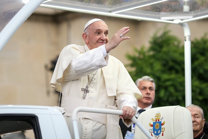 Rome: Escorted Papal Audience Experience With Entry Ticket - Meeting Point and Logistics