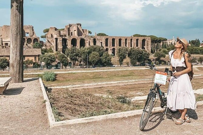 Rome Photo Shooting by Bicycle - Inclusions