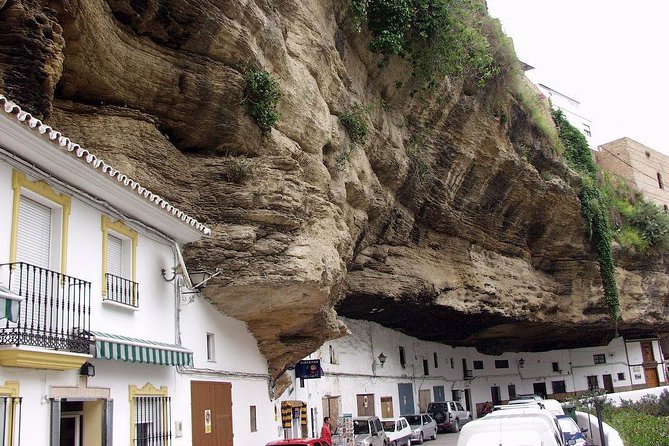 Ronda and Setenil De Las Bodegas Private Tour From Cadiz - Rondas Historic Grandeur