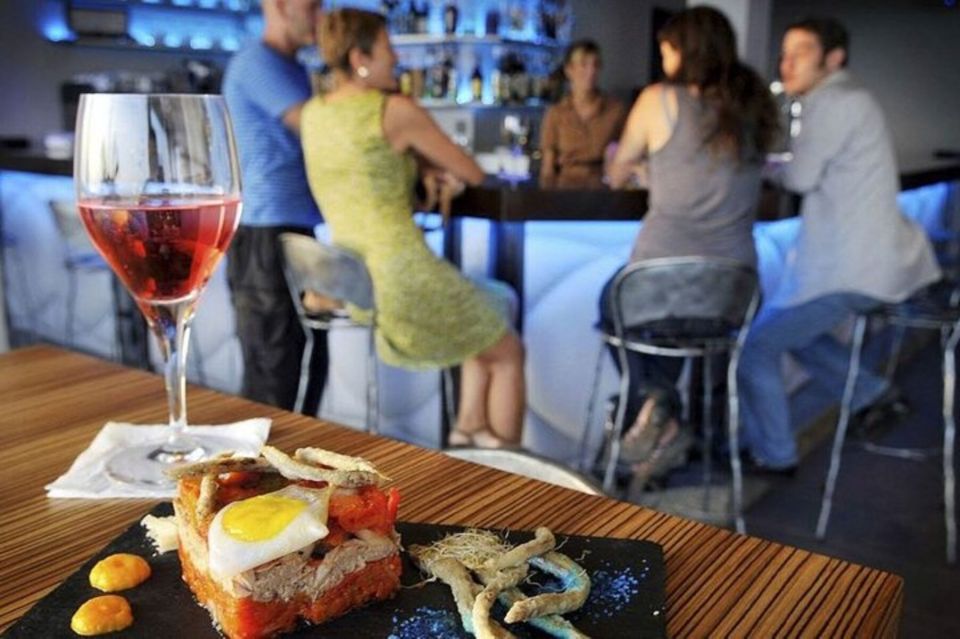 Rota: Private Walking & Local Tapas Tasting - Experience Highlights