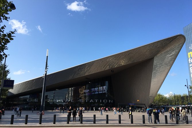 Rotterdam Bicycle Tour With a Bilingual Guide - Meeting Point and Start Time