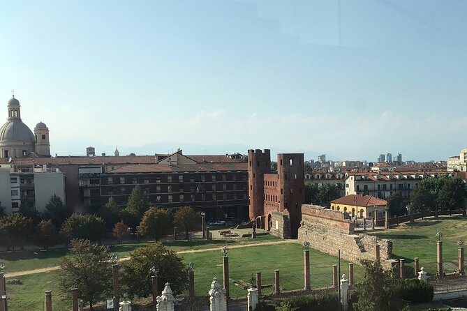 Royal Palace, Armory and Chapel of the Shroud With Local Guide - Accessibility Information