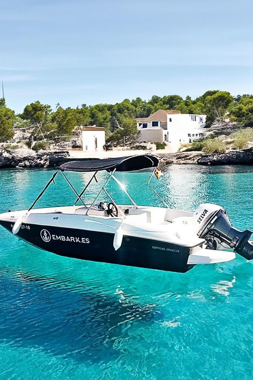 Santa Ponsa: BOAT Tour Without License. Be the Captain! - Boat Details and Amenities