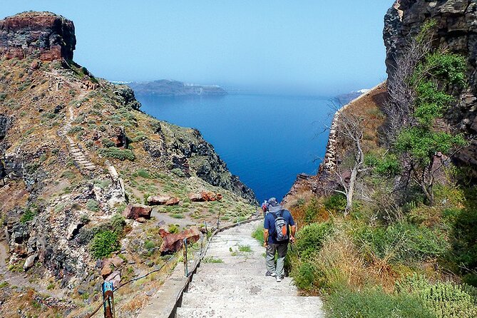 Santorini Caldera Walk Hiking Experience Fira-Oia - Quaint Towns Along the Hike