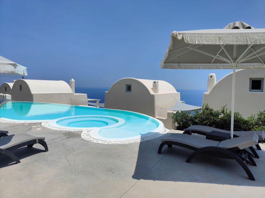 Santorini: Massage Ritual With Wine Fruits & Day Pool Access - Experience Highlights