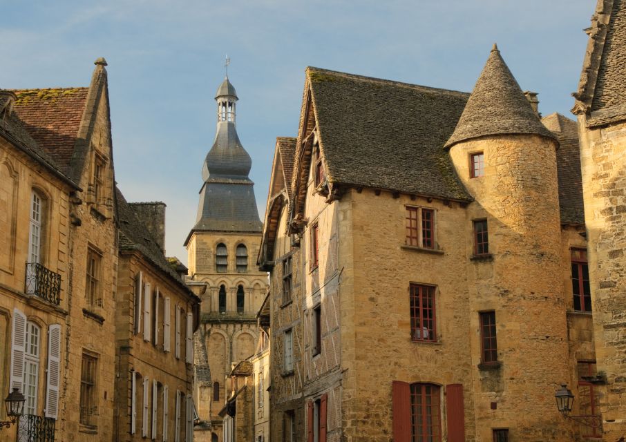 Sarlat Gourmet Tour & Market Visit With Tastings - Key Activities