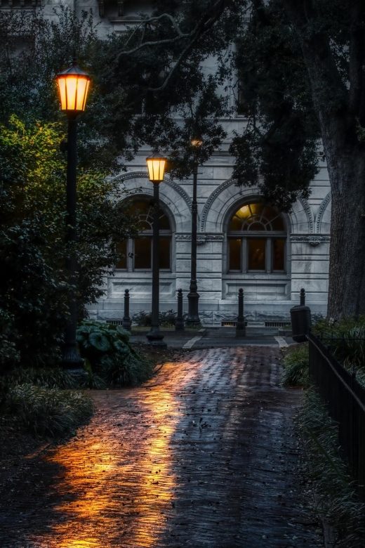 Savannah Spirits: Echoes of the Past - Cobblestone Streets of Mystery