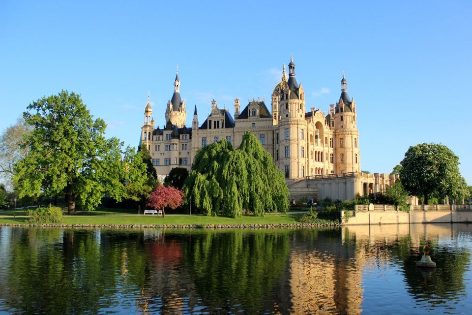 Schwerin: City Highlights Guided Tour - Wheelchair Accessibility