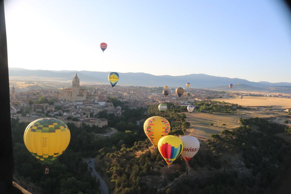 Segovia: Hot Air Balloon Flight With Picnic and Cava - Highlights of the Experience