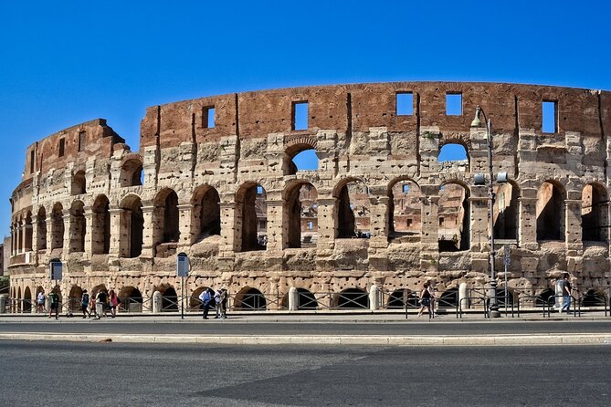 Semi Private Colosseum Tour With Access to Ancient City of Rome - Meeting Details