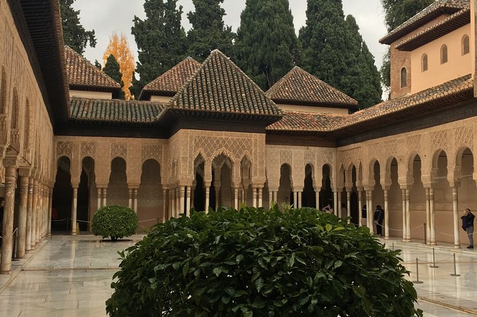 Semi Private Tour to the Alhambra From Nerja - Itinerary