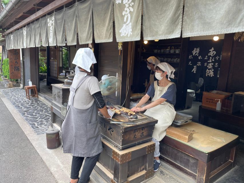 Serene Zen Gardens and the Oldest Sweets in Kyoto - Daitokuji Temple