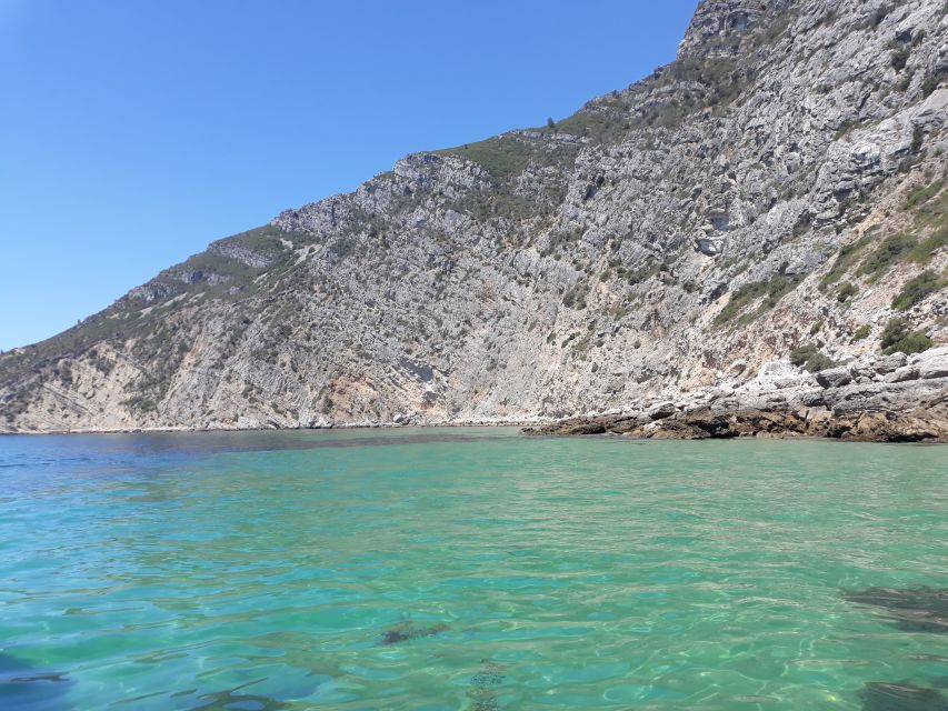 Sesimbra: Secret Bays and Beaches Boat Tour With Snorkeling - Itinerary Highlights