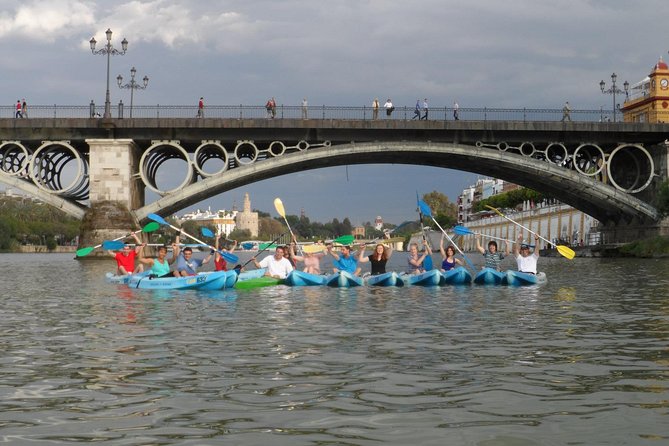 Sevilla 2 Hour Kayaking Tour on the Guadalquivir River - Inclusions and Exclusions