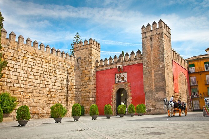 Seville: Guided Tour to the Alcazar + Cathedral and Giralda - Whats Included