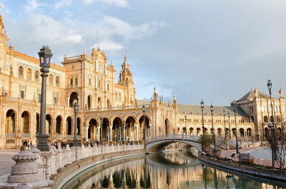 Seville Private Guided Walking Tour - Marvel at the Cathedral and Giralda