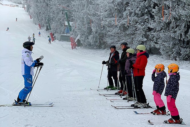 Ski / Snowboard Lessons on the Slopes of Poiana Brasov - Transportation and Meeting Point