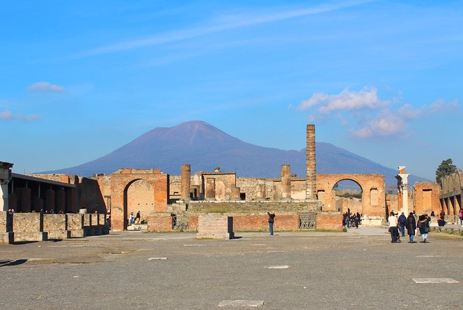 Skip-The-Line Ancient Pompeii Archaeological Site Small Group Tour - Location and Reviews