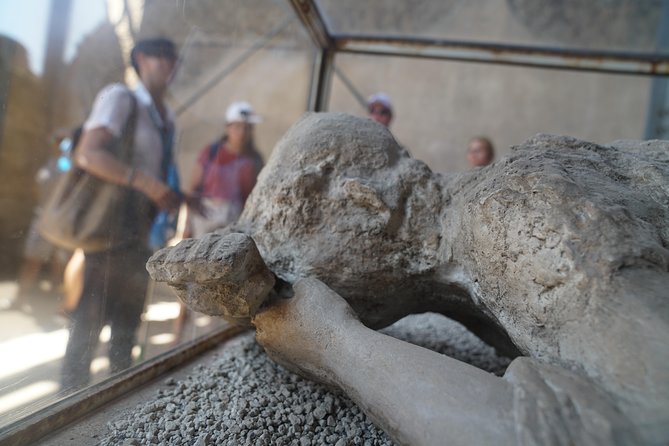 Skip the Line Pompeii & Mount Vesuvius Guided Tour From Positano - Mount Vesuvius Experience