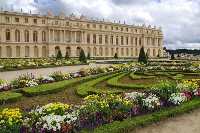 Skip-The-Line Versailles Palace Family 5-Hour Discovery From Paris - Getting to the Meeting Point