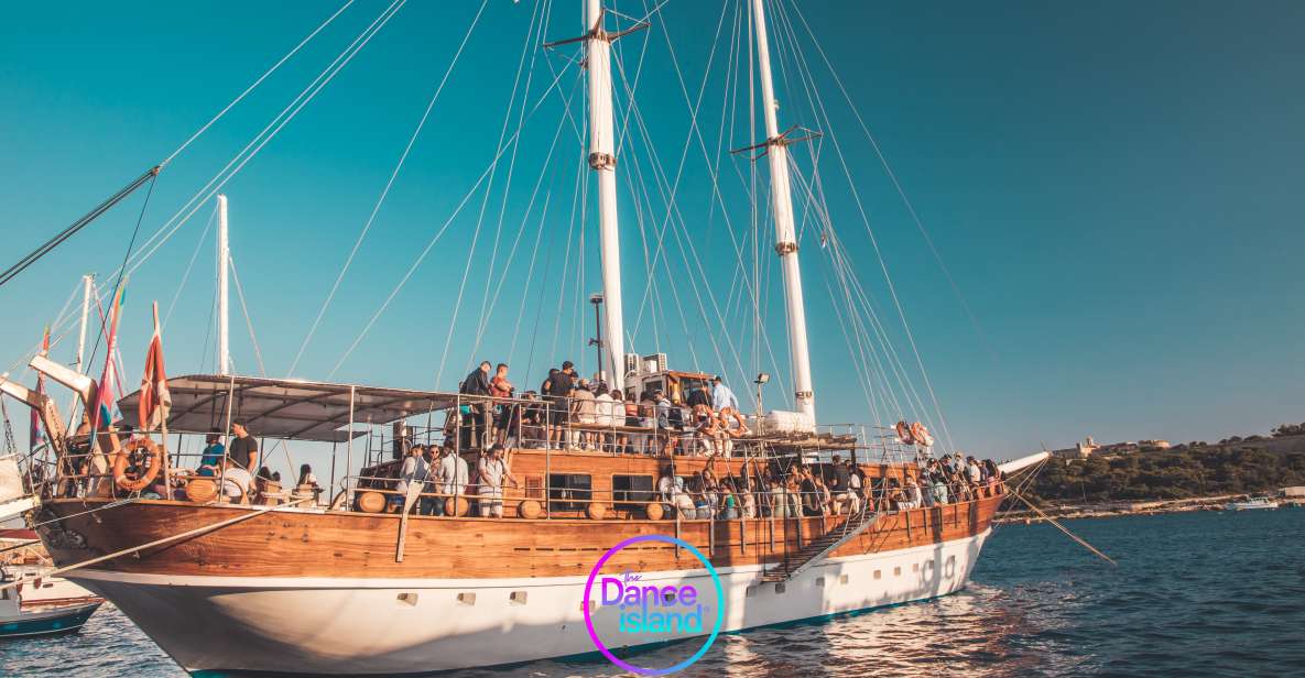 Sliema: Sailboat Party With an Open Bar, Food, and Swimming - Inclusions