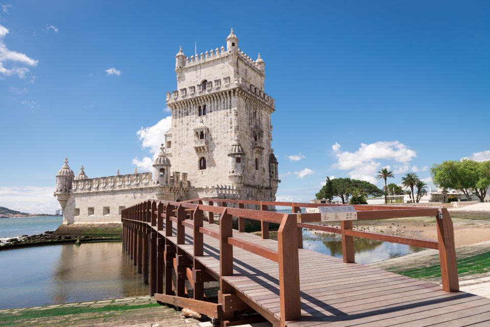 Small Group – Sintra, Pena Palace, Belém, Cascais and Lisbon - Itinerary Highlights