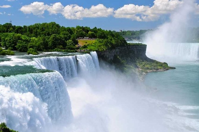 Small Group Tour of Niagara With Boat Cruise From Toronto - Certified Driver and Guide