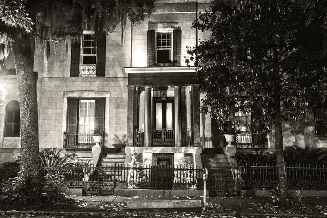 Spirits and Scoundrels Adults Only Savannah Ghost Tour | 10pm - Tour Schedule and Reviews