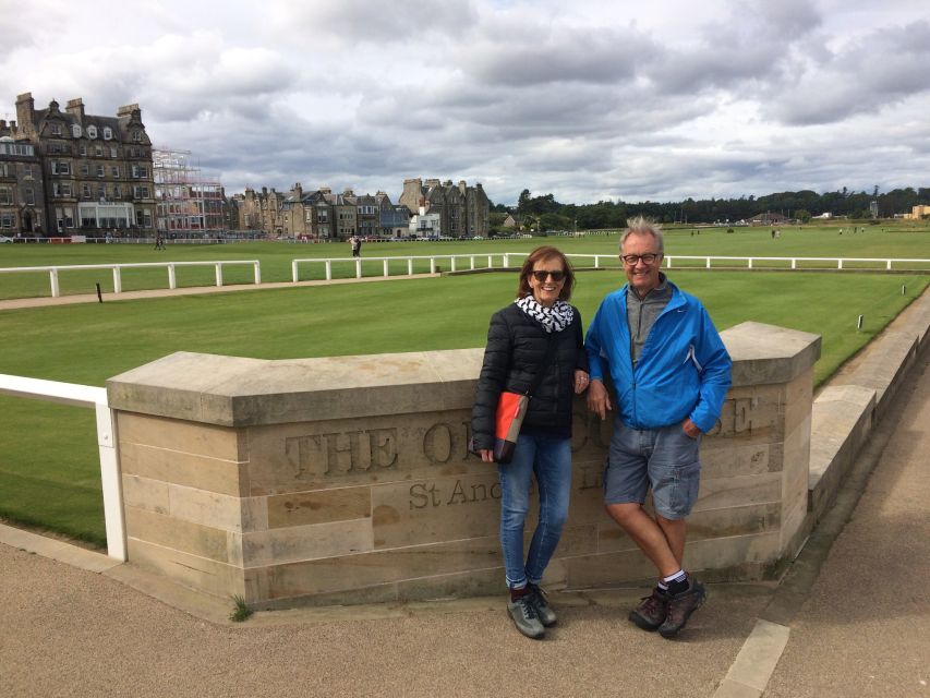 St Andrews: City Highlights Walking Tour With Cocktail - Itinerary at a Glance