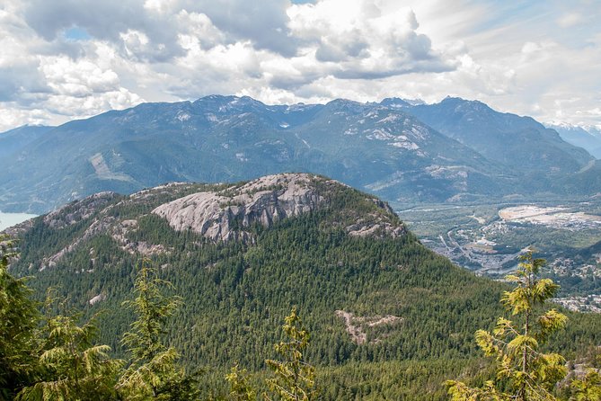 Stawamus Chief Hike & Local Brewery Tasting - Panoramic Views of Squamish