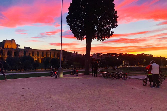 Sunrise in Rome: Small-Group E-Bike Tour With Italian Breakfast - Sunrise Over the Roman Forum