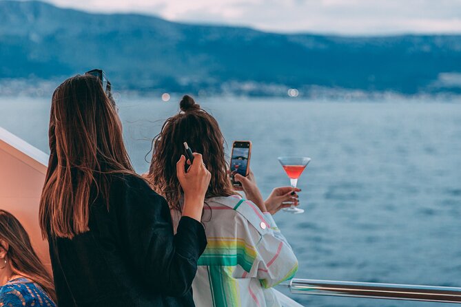 Sunset Cruise From Split With Live Music and Unlimited Open Bar - What To Expect