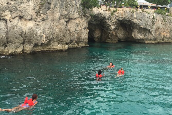 Sunset Cruise Ricks Cafe & Snorkeling Montego Bay Guests - Meeting and Pickup Information