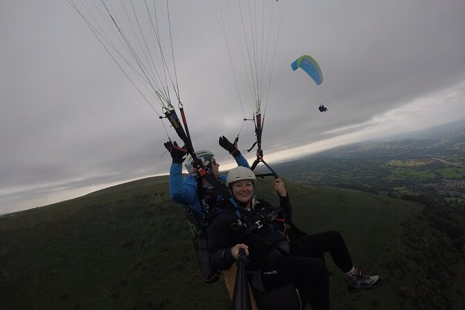 Tandem Paragliding Experience in the Brecon Beacons - Meeting and Pickup Details