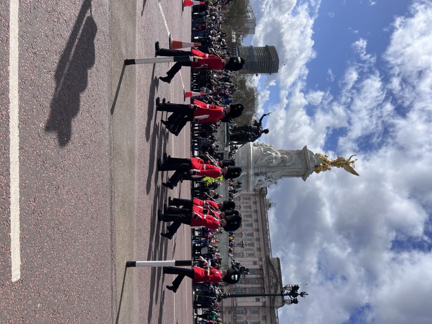 The Best of London in a Day! - Witnessing Changing of the Guard