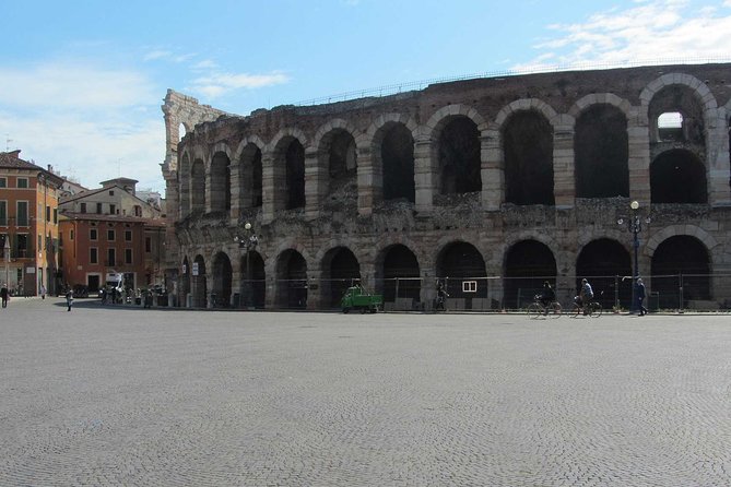 The City of Romeo and Juliet: a Self-Guided Audio Tour Through Verona - Piazza Erbe and Beyond