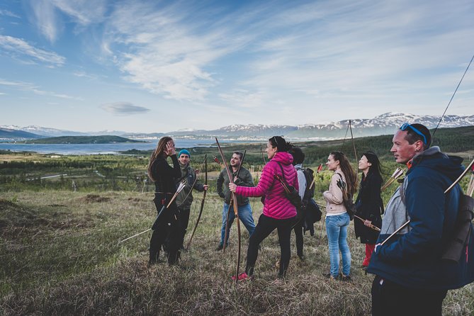 The Nature Bow Game - Hiking and Archery in the Nature - Meeting and Pick-up