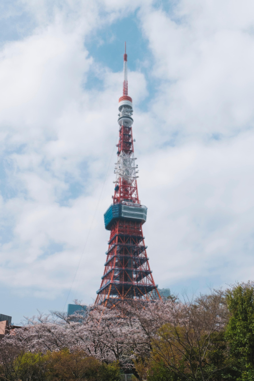 Tokyo Tower: Privat Tour, Day or Night With Local Guide - Location and Significance