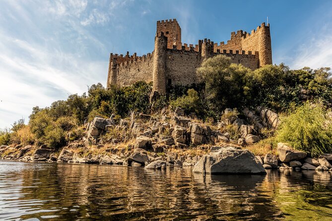 Tomar and Almourol Castle Private Tour From Lisbon - Pickup Information