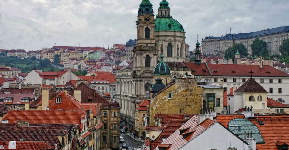 Tour Around Prague Castle and Lesser Town in Spanish - Historical Context