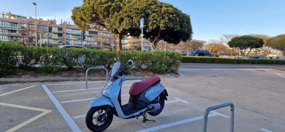 Tour Scooter 125 Guided Cambrils to Red Hills 2h With Pickup - Pricing and Booking