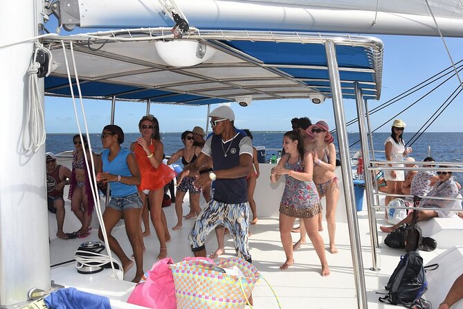 Tour to Isla Saona From Punta Cana With Transportation and Lunch - Health and Accessibility