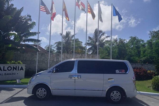 Transfer From Punta Cana Airport to Hotels in Uvero Alto and Vice Versa - Included Amenities