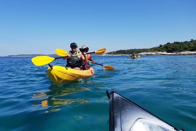 TRANSPARENT KAYAKING or SUP-ing AROUND ISLANDS - Inclusions