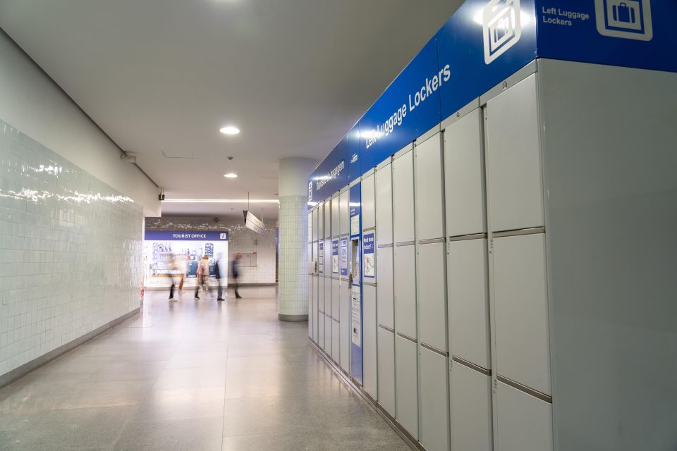 Trindade Metro Station - City Lockers Luggage Storage - Pricing and Cancellation